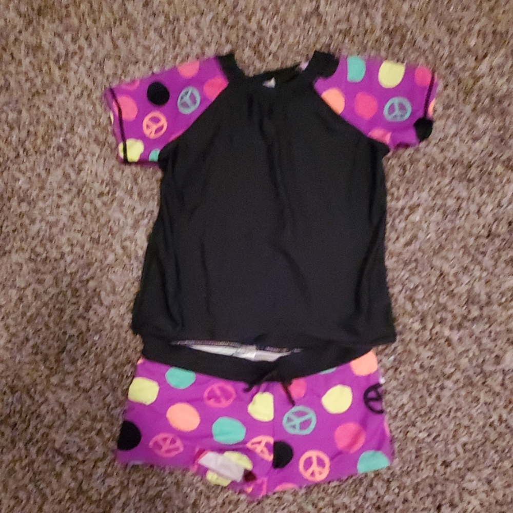 Swimming suit